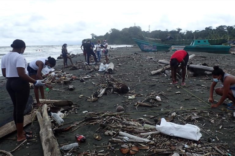 ENVIRONMENTAL REGULATION PROGRAM FOR THE REDUCTION OF THE IMPACTS OF MICROPLASTIC PRODUCED BY TOURIST ACTIVITIES ON THE COLOMBIAN CARIBBEAN COAST